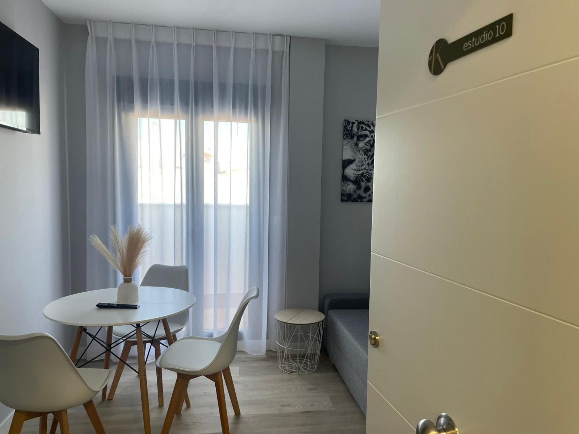 Karibu Serenity Apartment Almendralejo